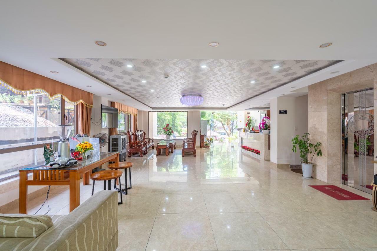 Oyo 236 Hoa Mai Boutique Hotel Da Nang Exterior foto